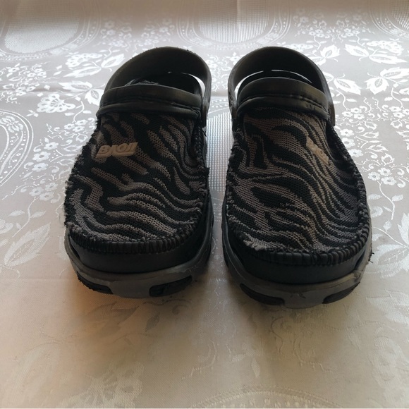 Boji Sandals Women’s Size 41(US-10) Gray/Black Zebra Mules Clogs Rubber Shoes - Picture 2 of 16